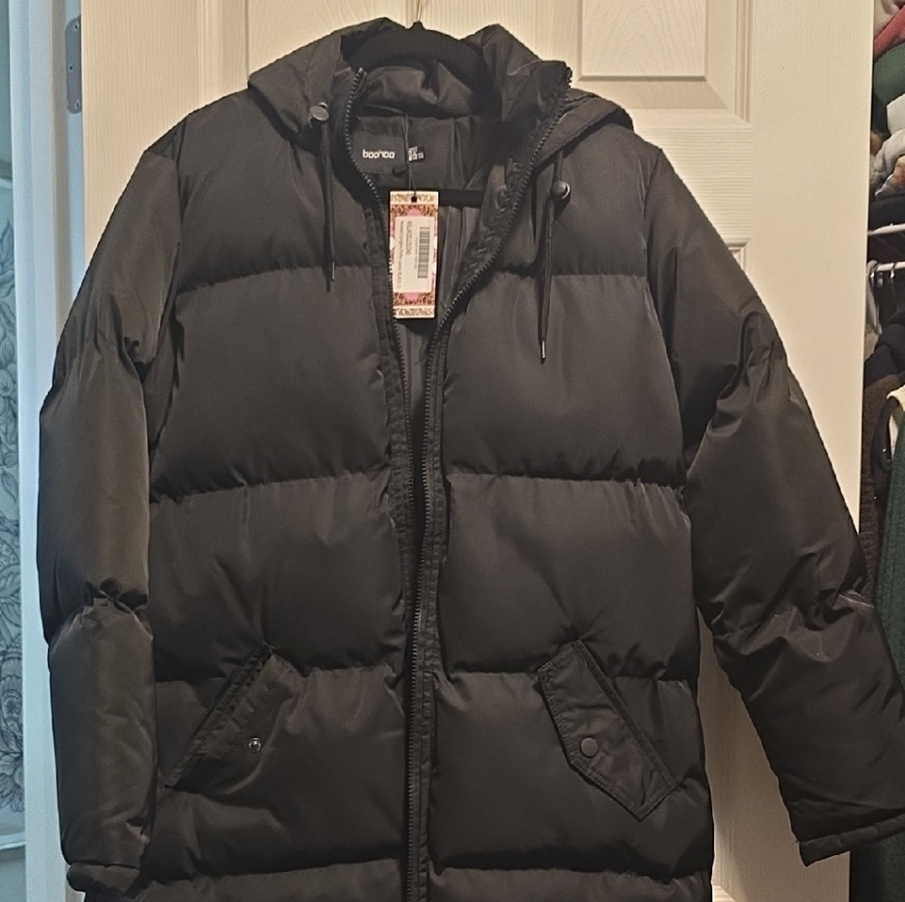Boohoo - Black Quilted Puffer Jacket with Hood / Hooded Longline Puffer Jacket